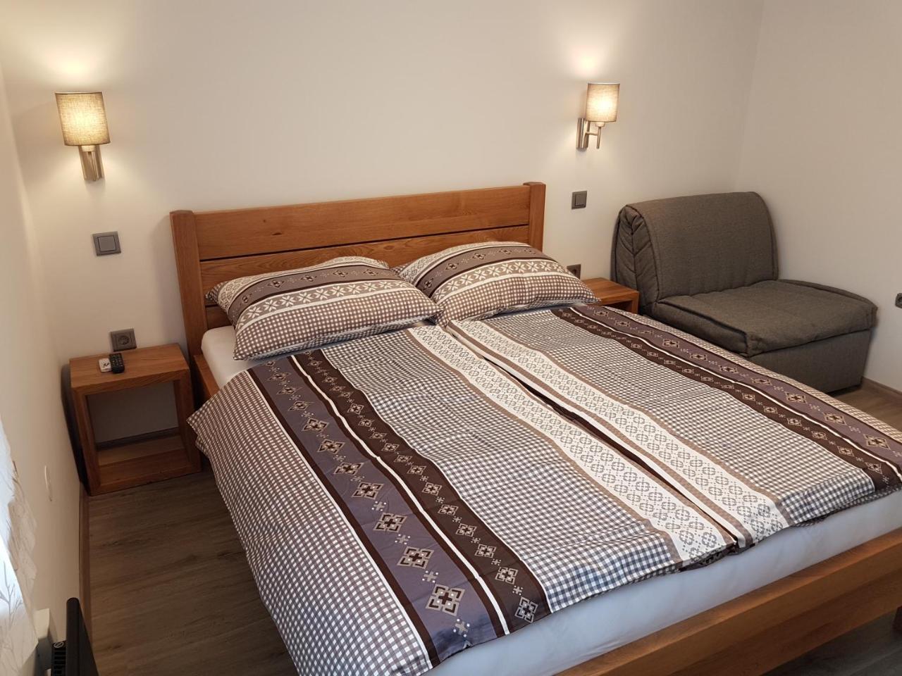 Apartments And Rooms Milena 크라니스카고라 외부 사진